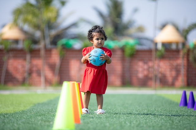 推动中国足 推动中国足